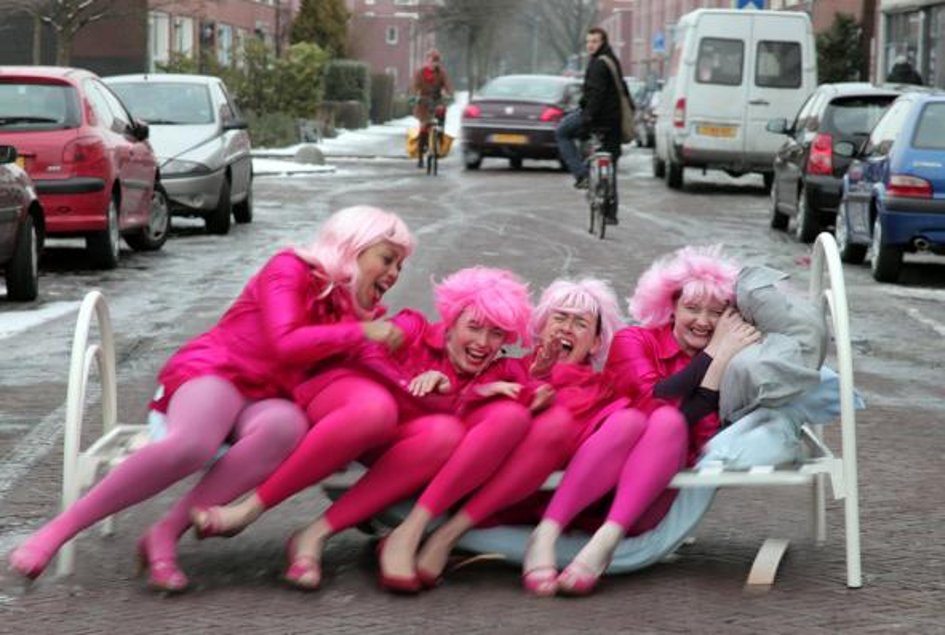 pr-foto van Zina neemt de Wijk, vorig jaar uitgevoerd in Groningen