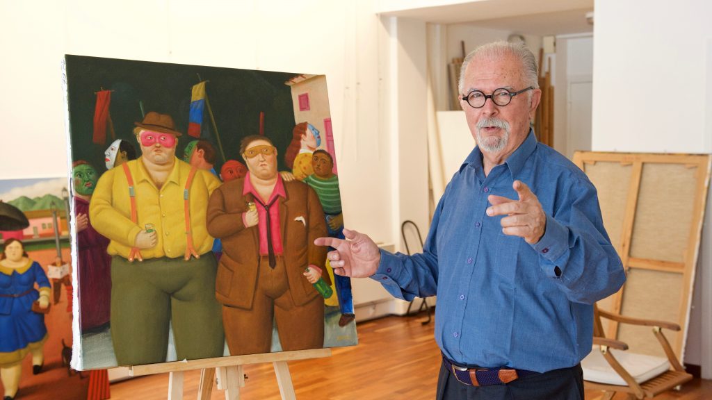 Botero bij een van zijn nieuwste werken, 'Carnaval'. ©Marc Brester/AQM